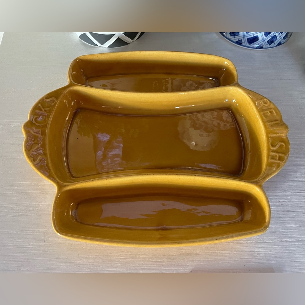 Vintage USA Pottery Harvest Gold Relish Pickle Snack Party Tray Divided Dish